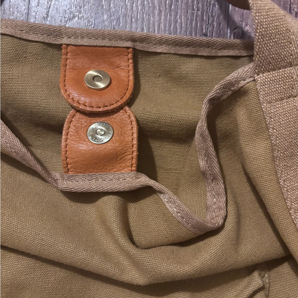 Margot Tan Canvas messenger bag - Picture 4 of 10